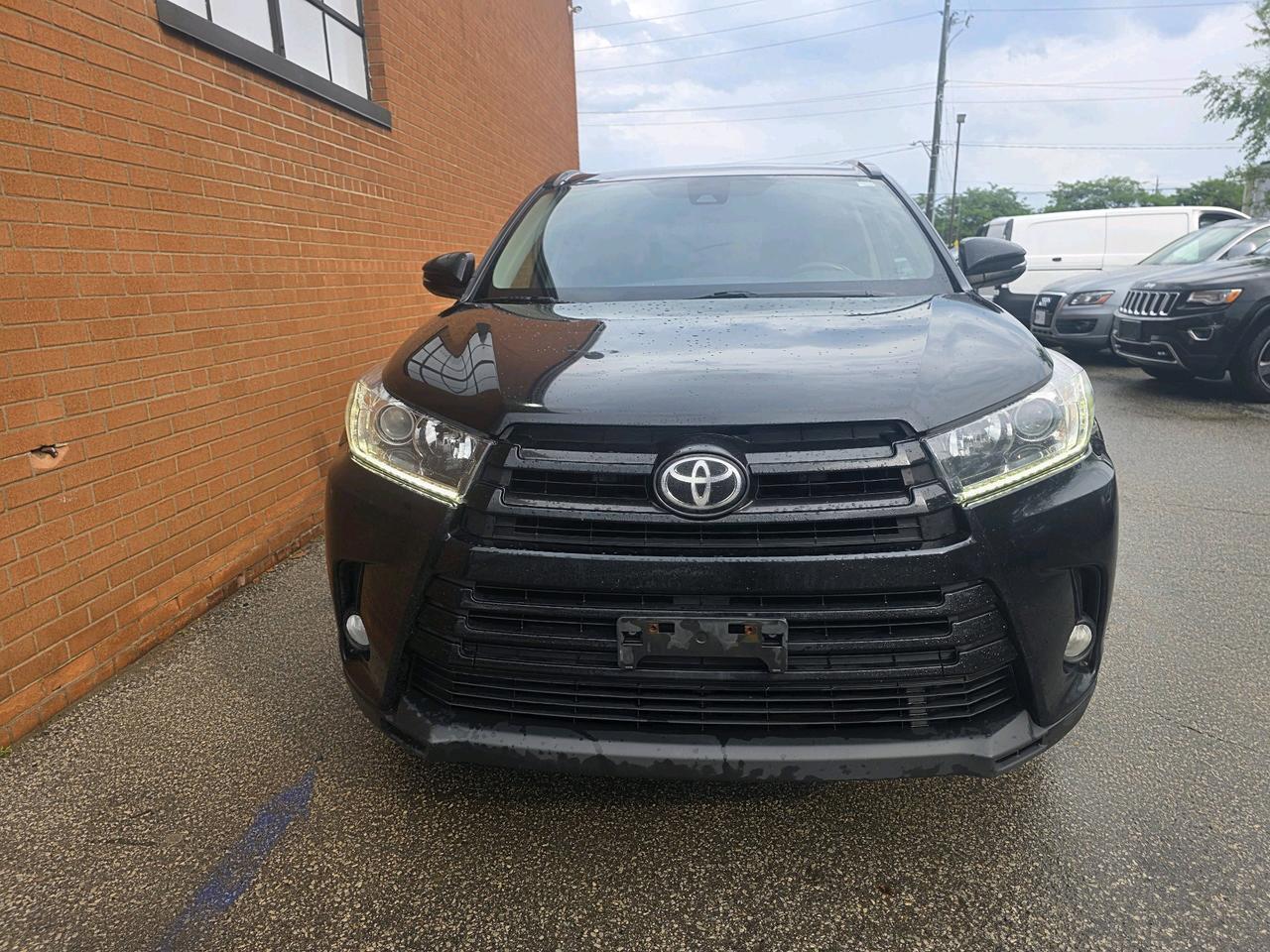 2017 Toyota Highlander SE AWD Navi Leather 7 Passangers Photo3