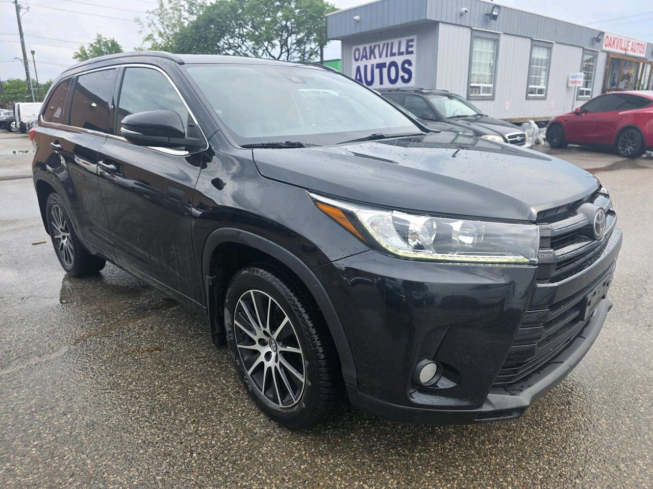 2017 Toyota Highlander SE AWD Navi Leather 7 Passangers Photo