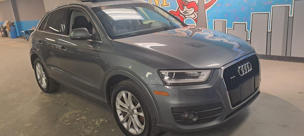 2015 Audi Q3 quattro 4dr 2.0T Technik Photo