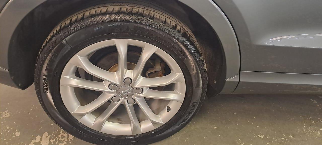 2015 Audi Q3 quattro 4dr 2.0T Technik Photo
