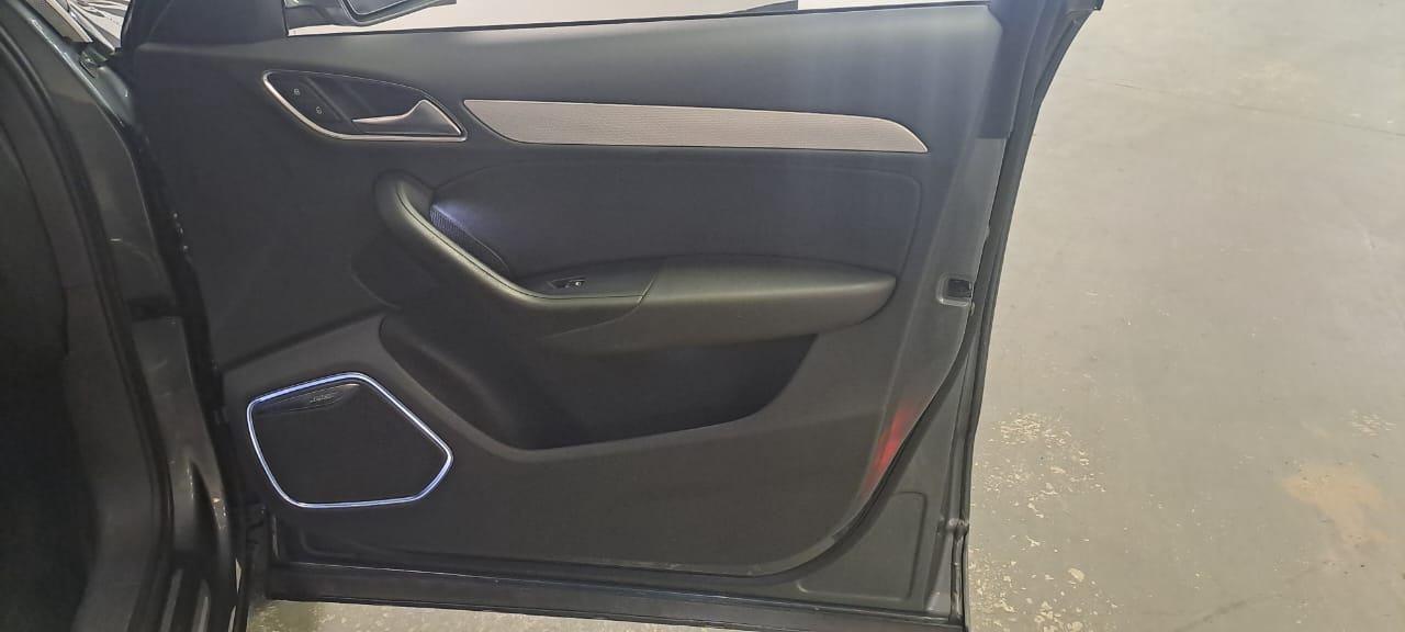 2015 Audi Q3 quattro 4dr 2.0T Technik Photo