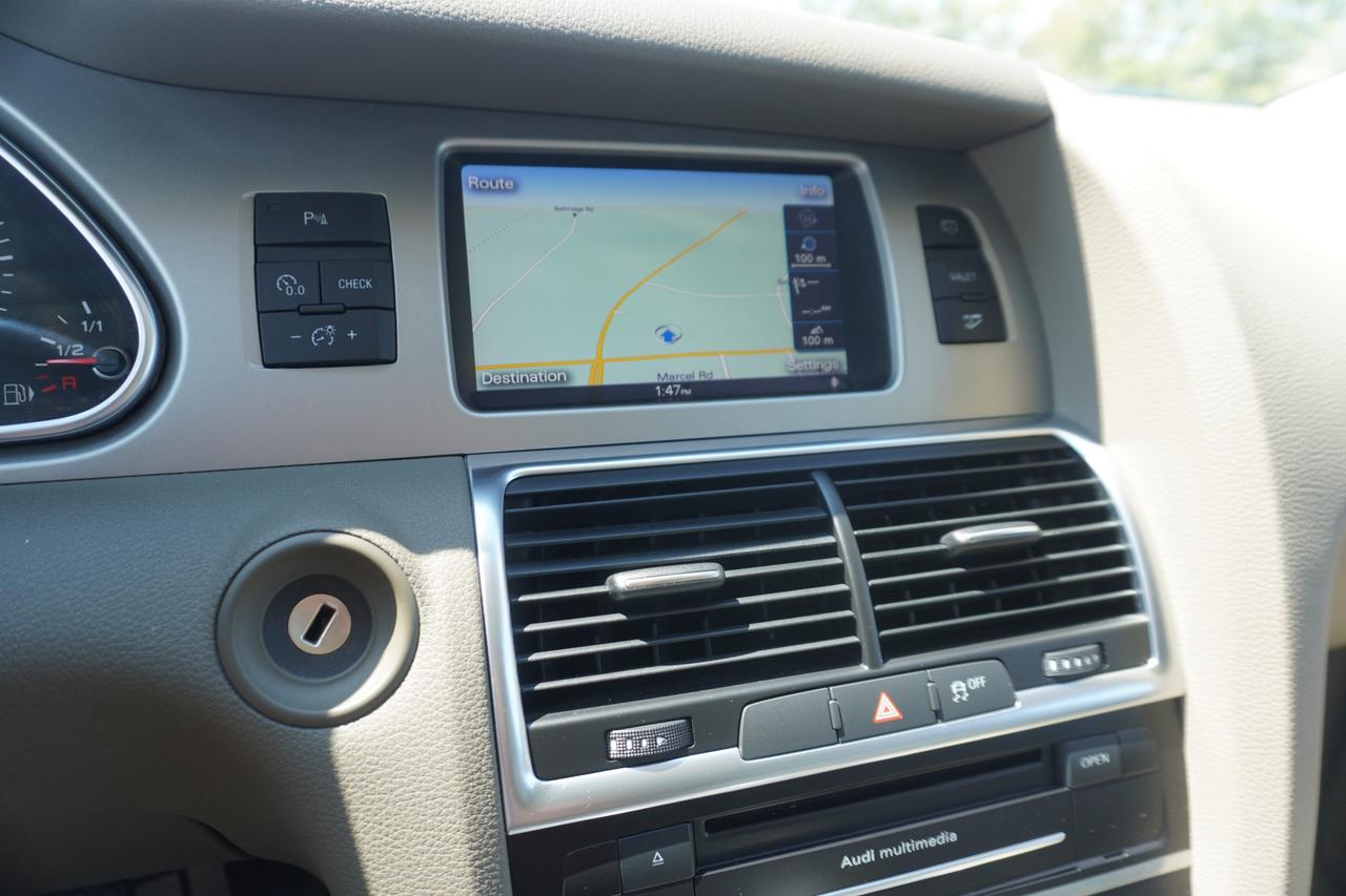 2014 Audi Q7 1 OWNER / ACCIDENT FREE / SUPERCHARGED / SPORT PACKAGE Photo