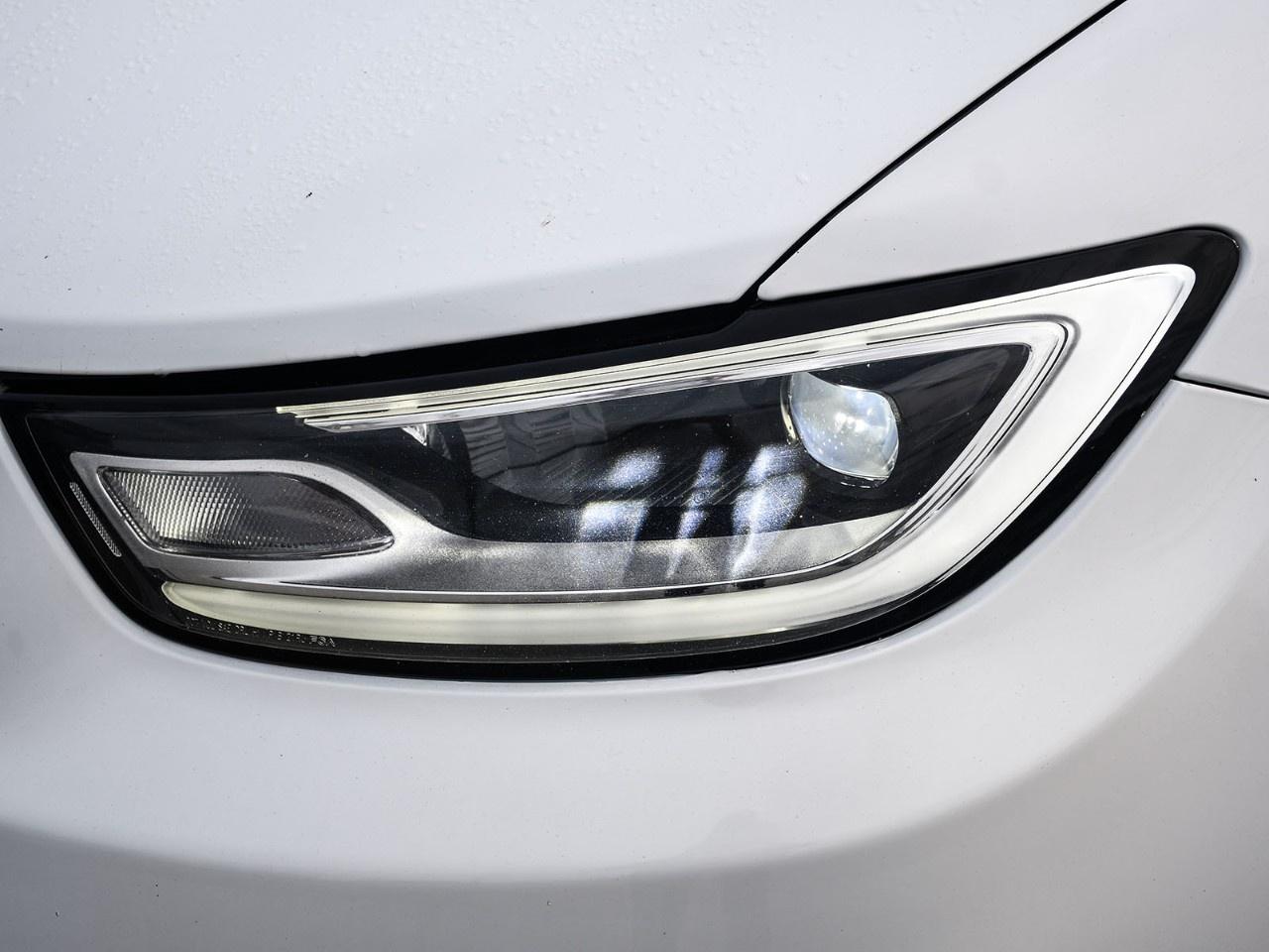 2024 Chrysler Pacifica TOURING-L FWD Photo