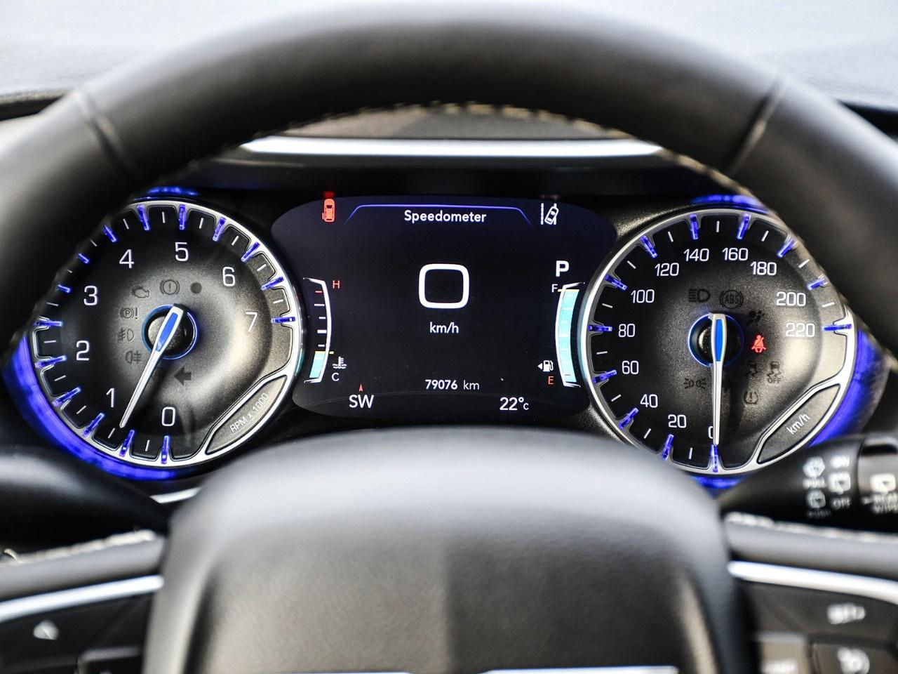 2024 Chrysler Pacifica TOURING-L FWD Photo