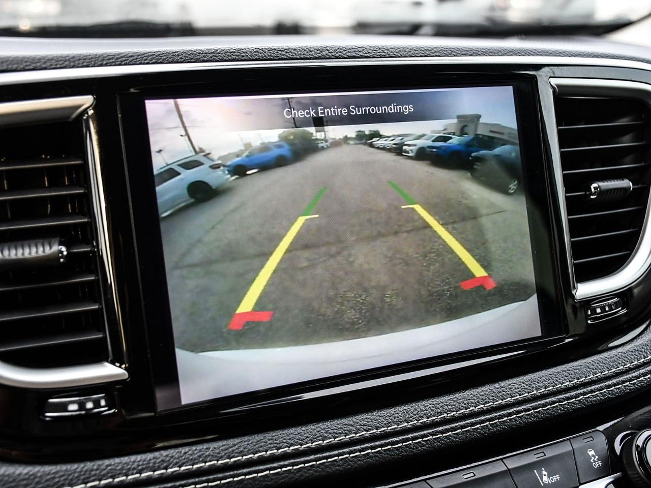 2024 Chrysler Pacifica TOURING-L FWD Photo