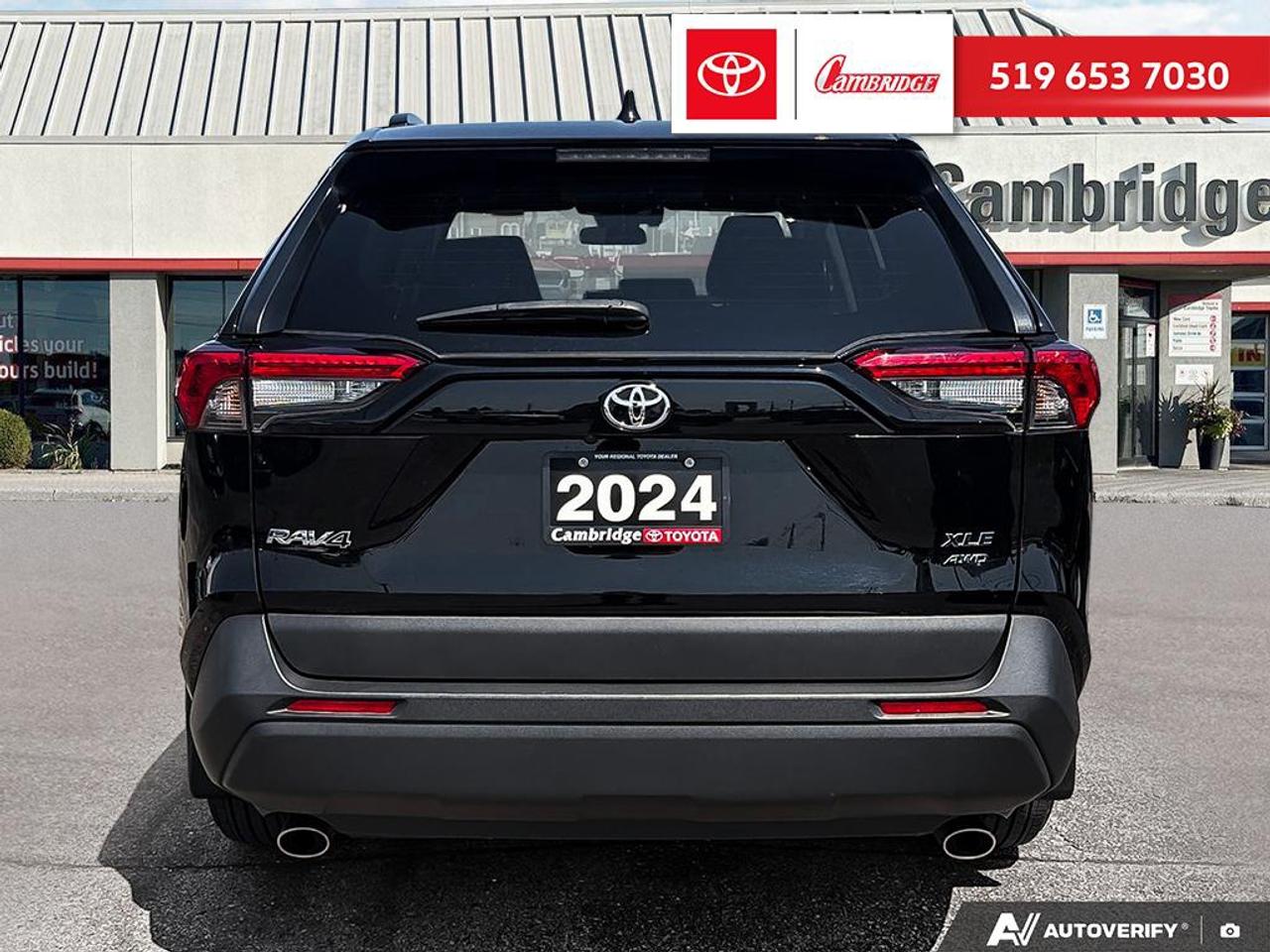 2024 Toyota RAV4 XLE Photo4