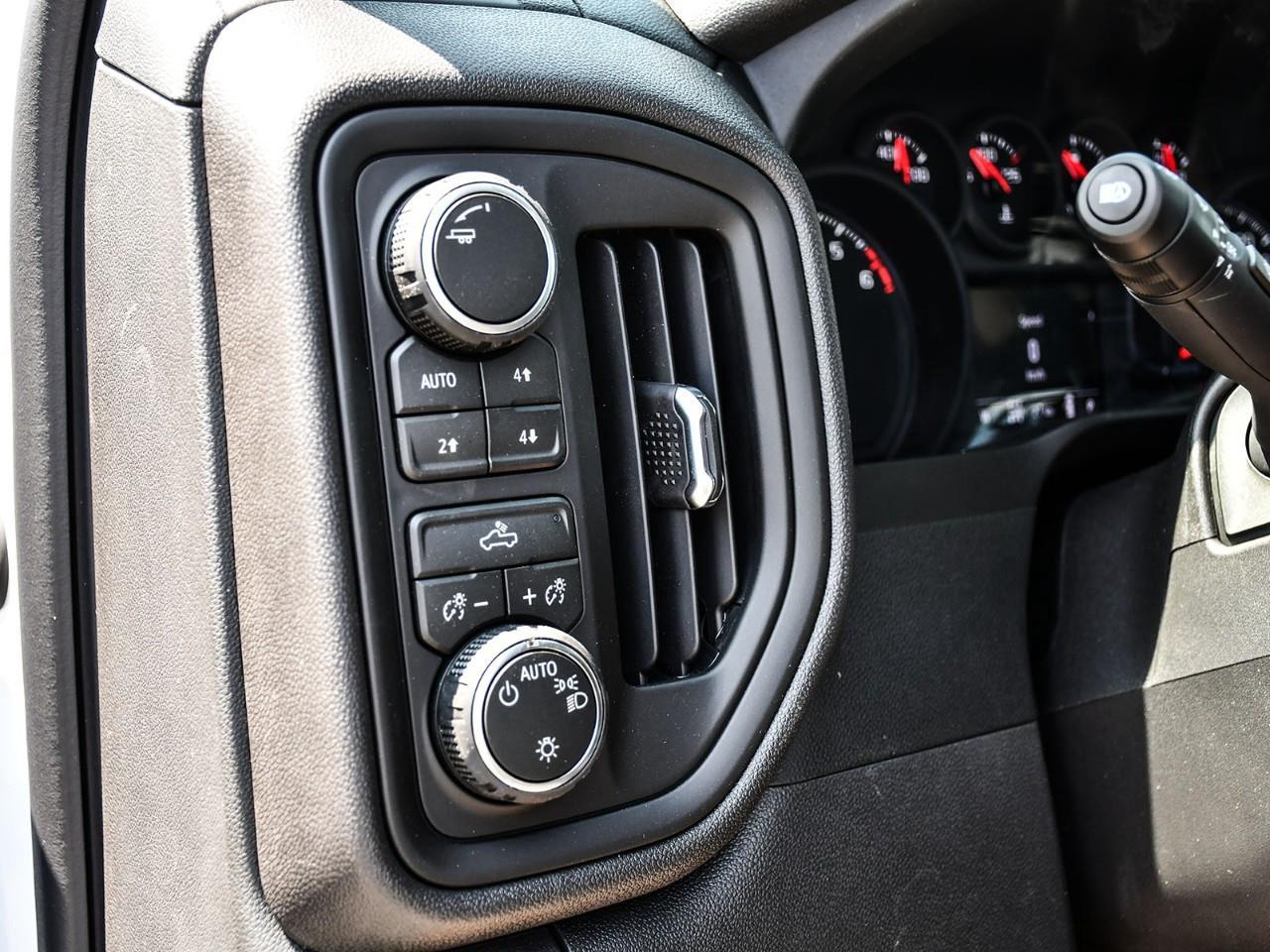 2026 Chevrolet Silverado 1500 Custom Trail Boss Photo