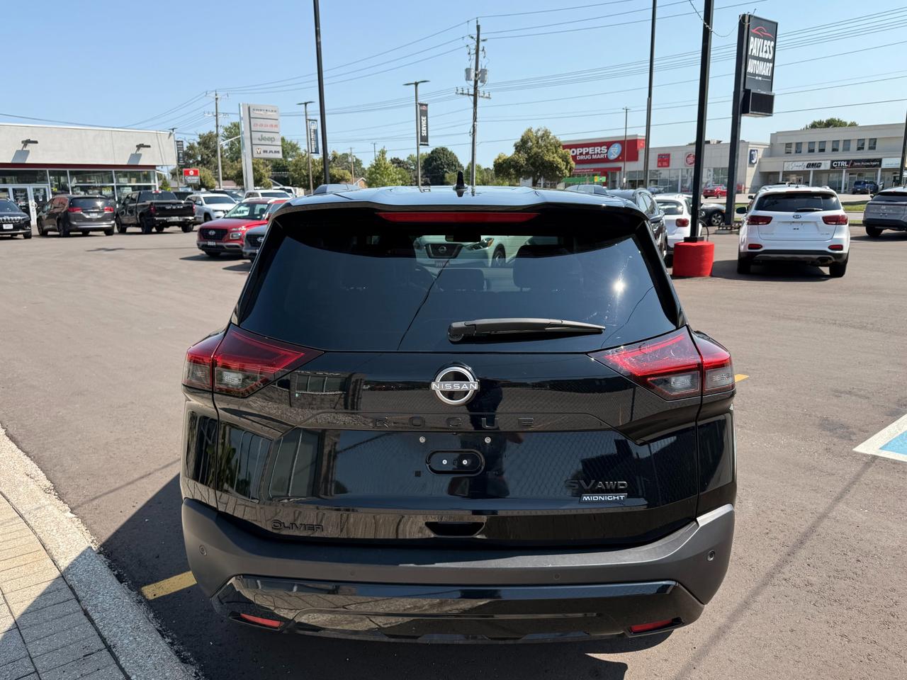 2023 Nissan Rogue SV MIDNIGHT EDITION Photo3