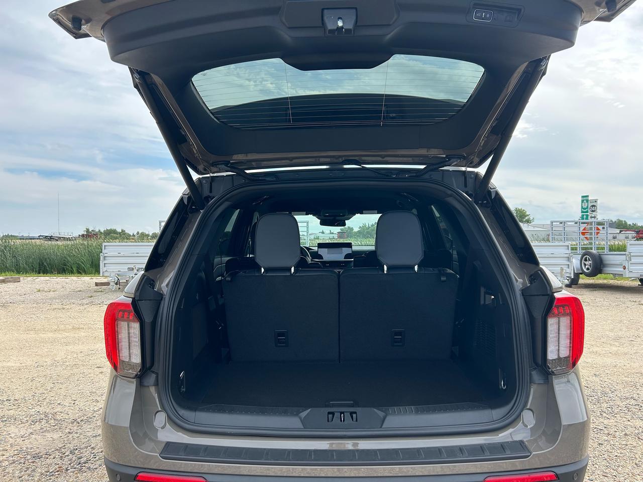 2026 Ford Explorer TREMOR 4WD 800A Photo
