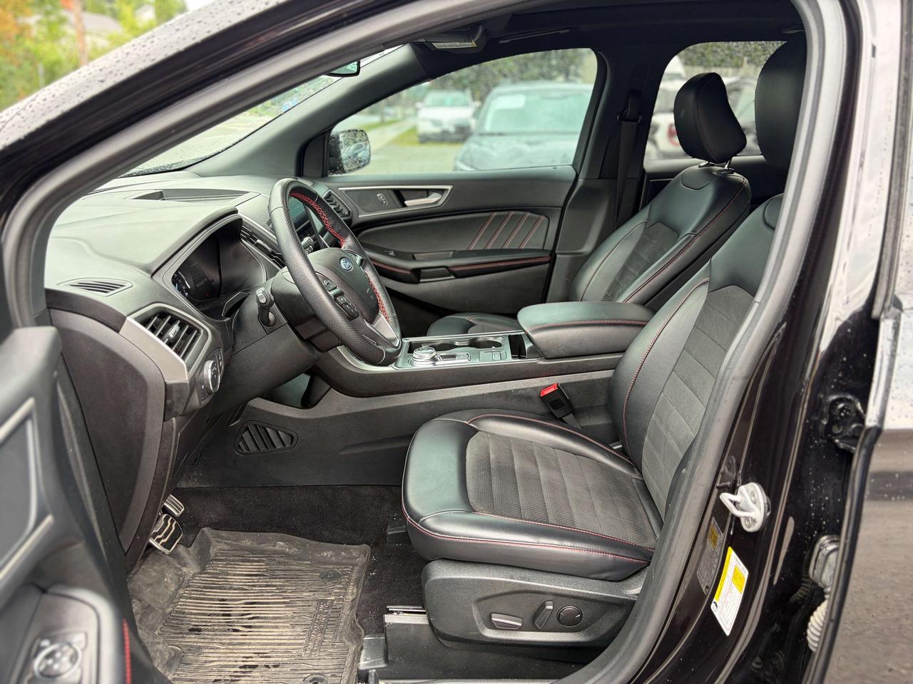 2022 Ford Edge ST Line AWD Photo