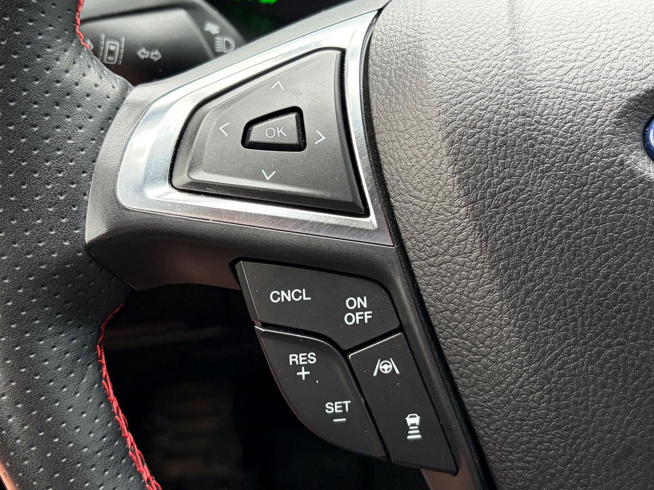 2022 Ford Edge ST Line AWD Photo