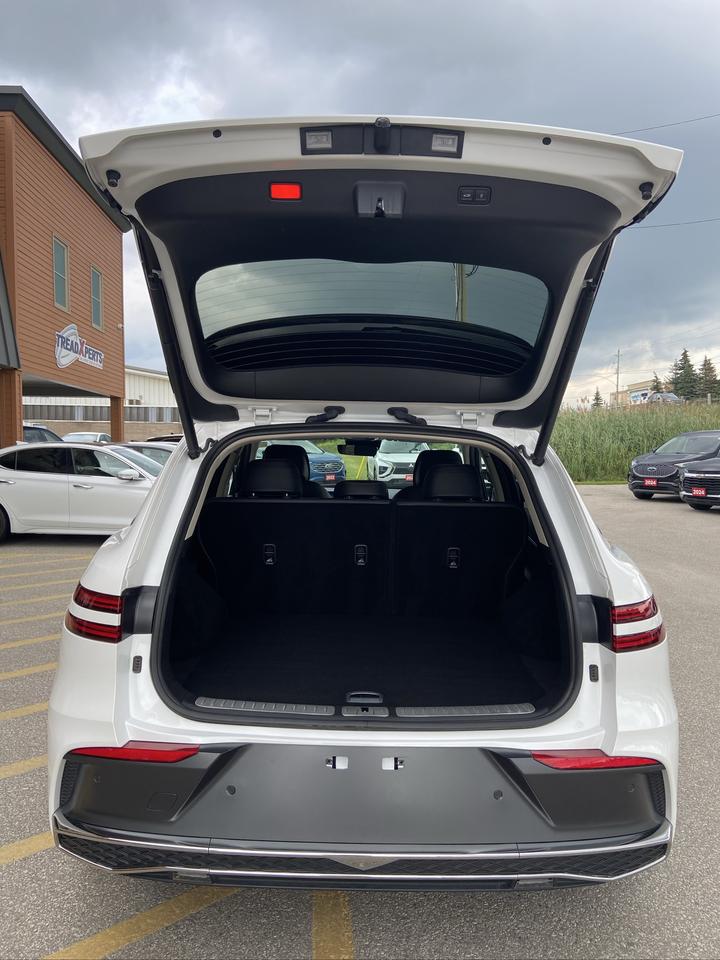 2026 Genesis GV70 2.5T Advanced AWD Photo