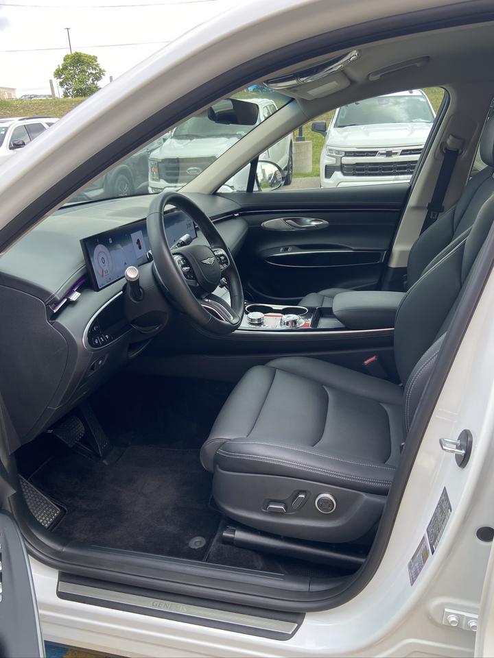 2026 Genesis GV70 2.5T Advanced AWD Photo