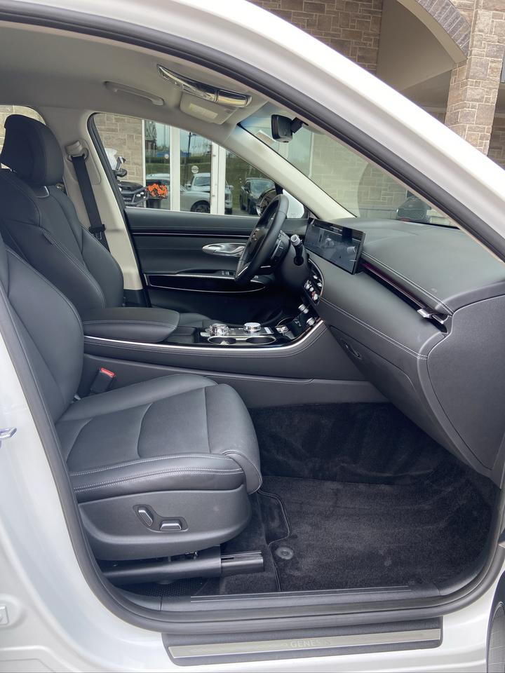 2026 Genesis GV70 2.5T Advanced AWD Photo