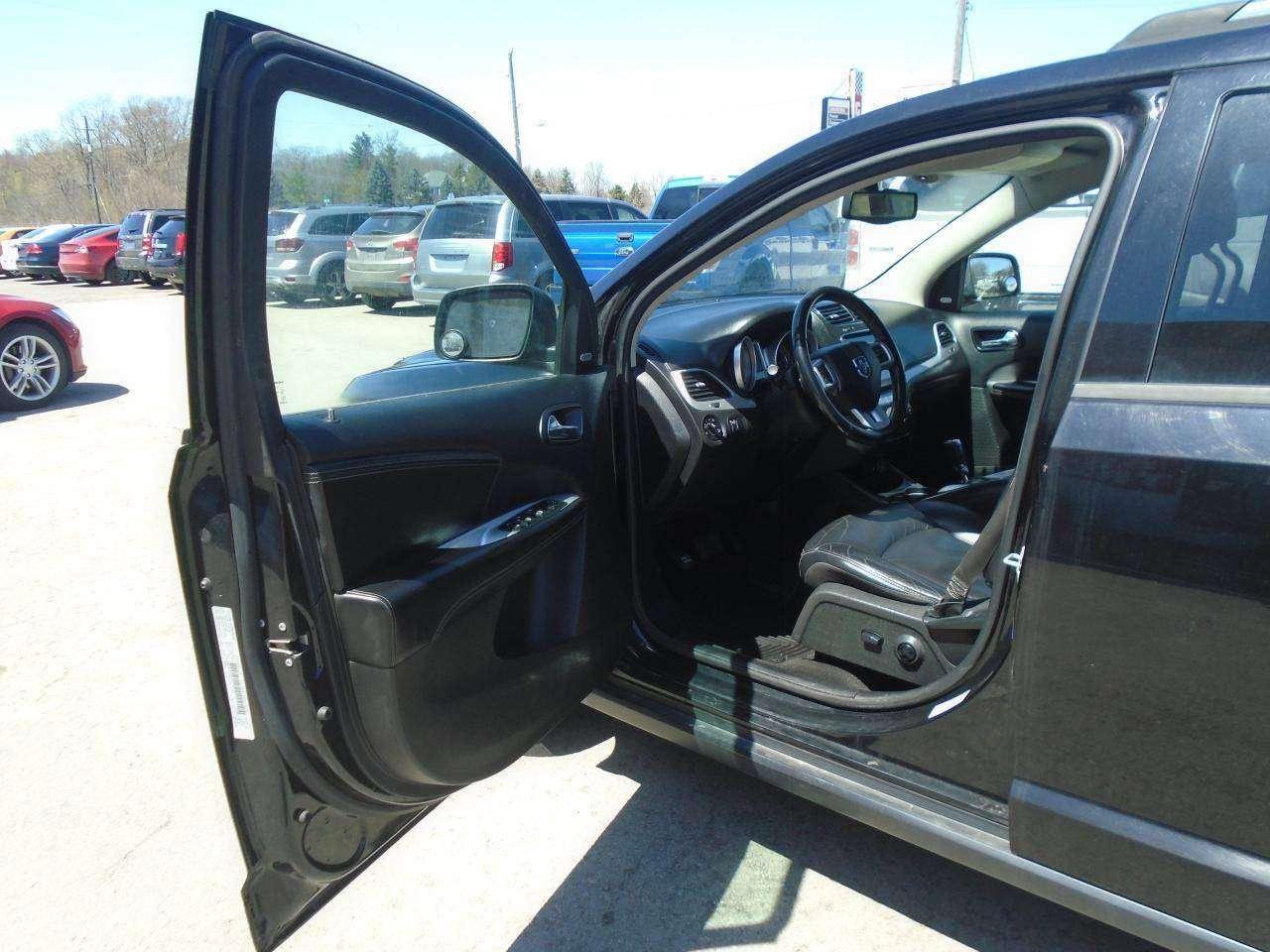 2017 Dodge Journey AWD 4dr GT 7 PASS. Photo