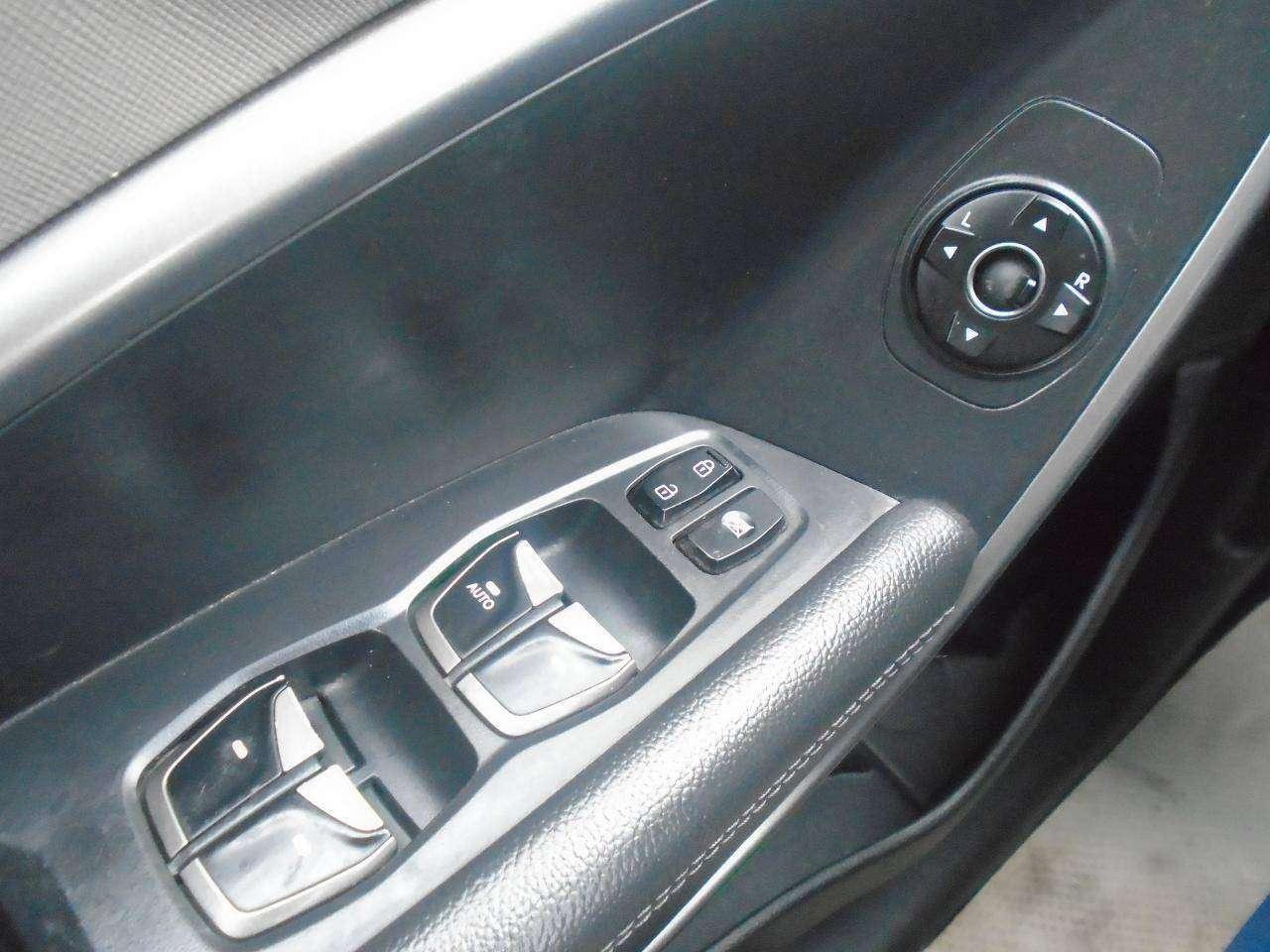 2018 Hyundai Santa Fe 2.4L AWD + TOW PKG Photo
