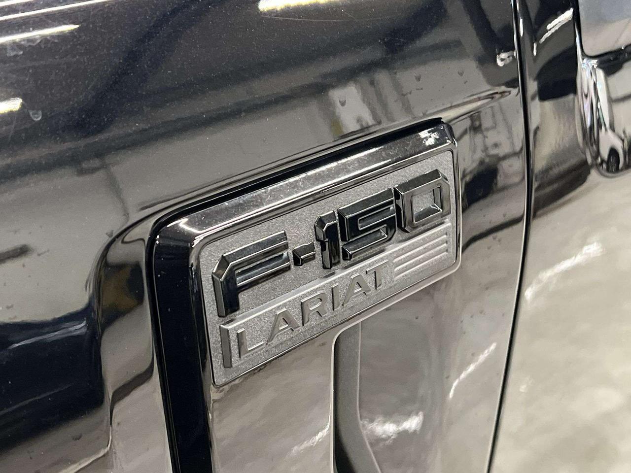 2024 Ford F-150 HYBRID LARIAT 4X4 | CREW | LEATHER | PANO ROOF Photo