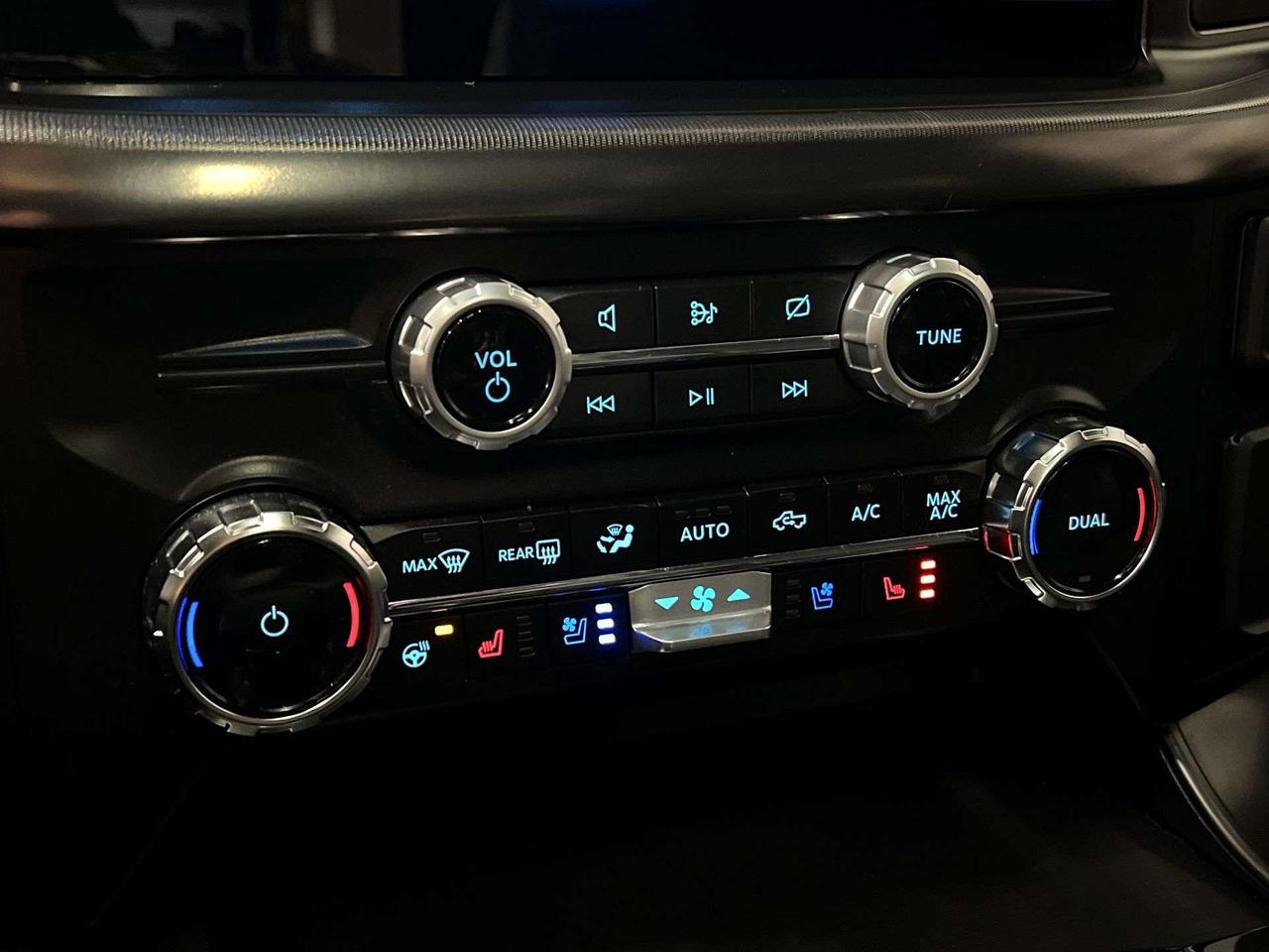 2024 Ford F-150 HYBRID LARIAT 4X4 | CREW | LEATHER | PANO ROOF Photo