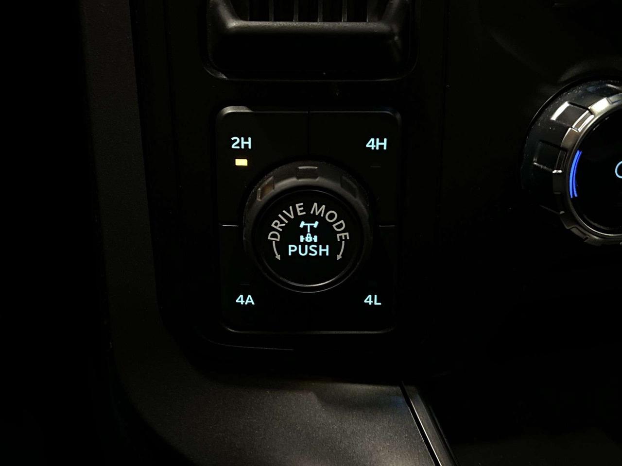 2024 Ford F-150 HYBRID LARIAT 4X4 | CREW | LEATHER | PANO ROOF Photo