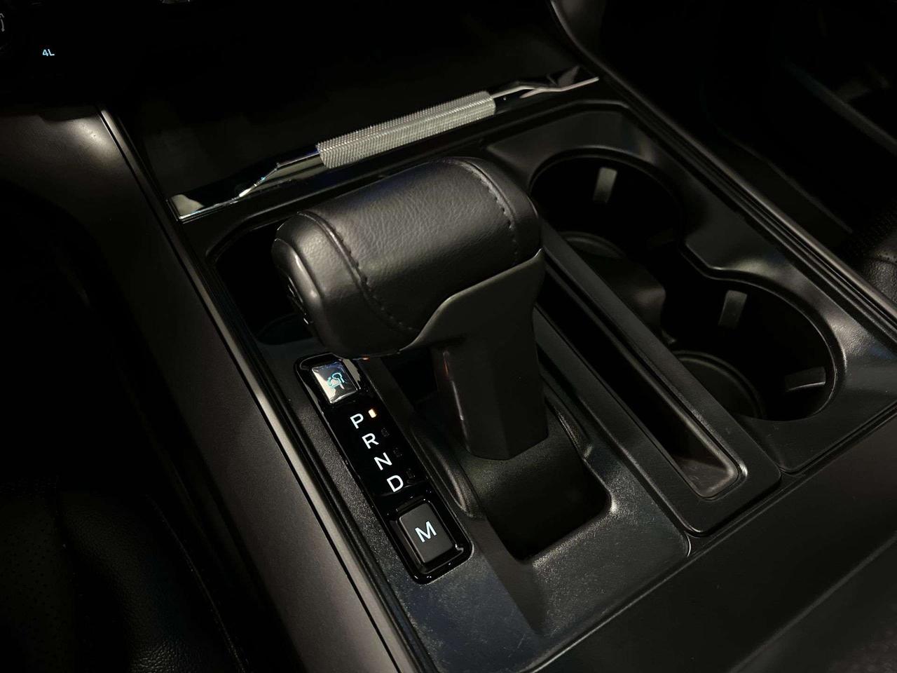 2024 Ford F-150 HYBRID LARIAT 4X4 | CREW | LEATHER | PANO ROOF Photo