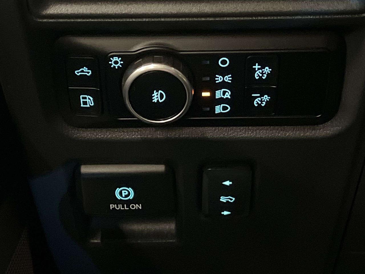 2024 Ford F-150 HYBRID LARIAT 4X4 | CREW | LEATHER | PANO ROOF Photo