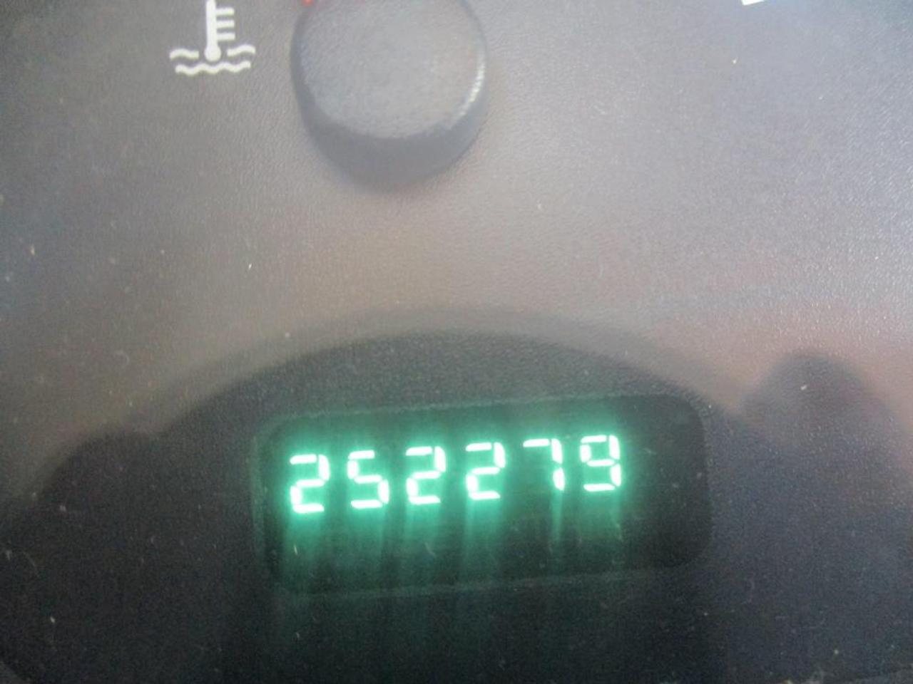 2001 Dodge Ram 2500 CUMMINS SLT RWD - Photo #15