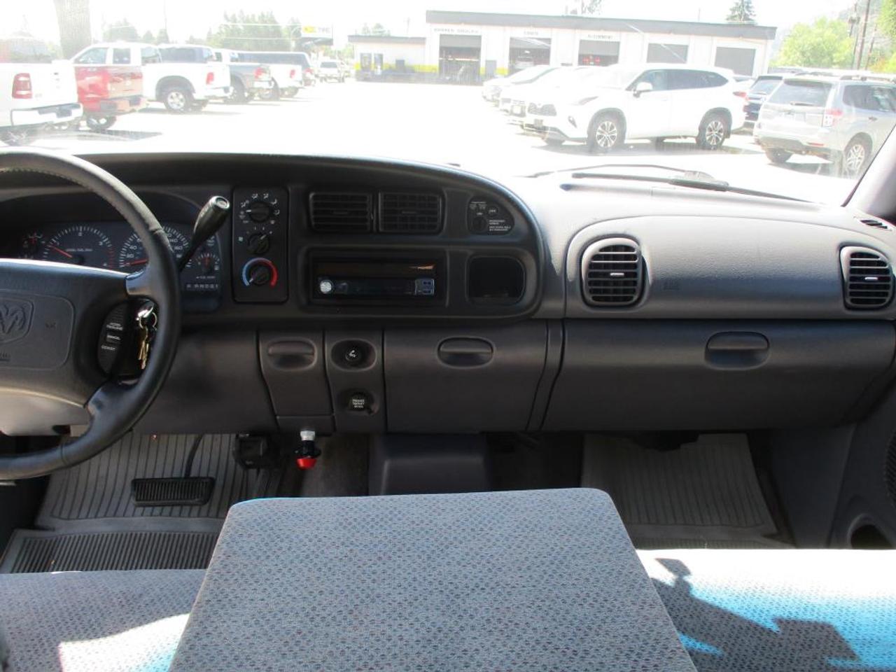 2001 Dodge Ram 2500 CUMMINS SLT RWD - Photo #17