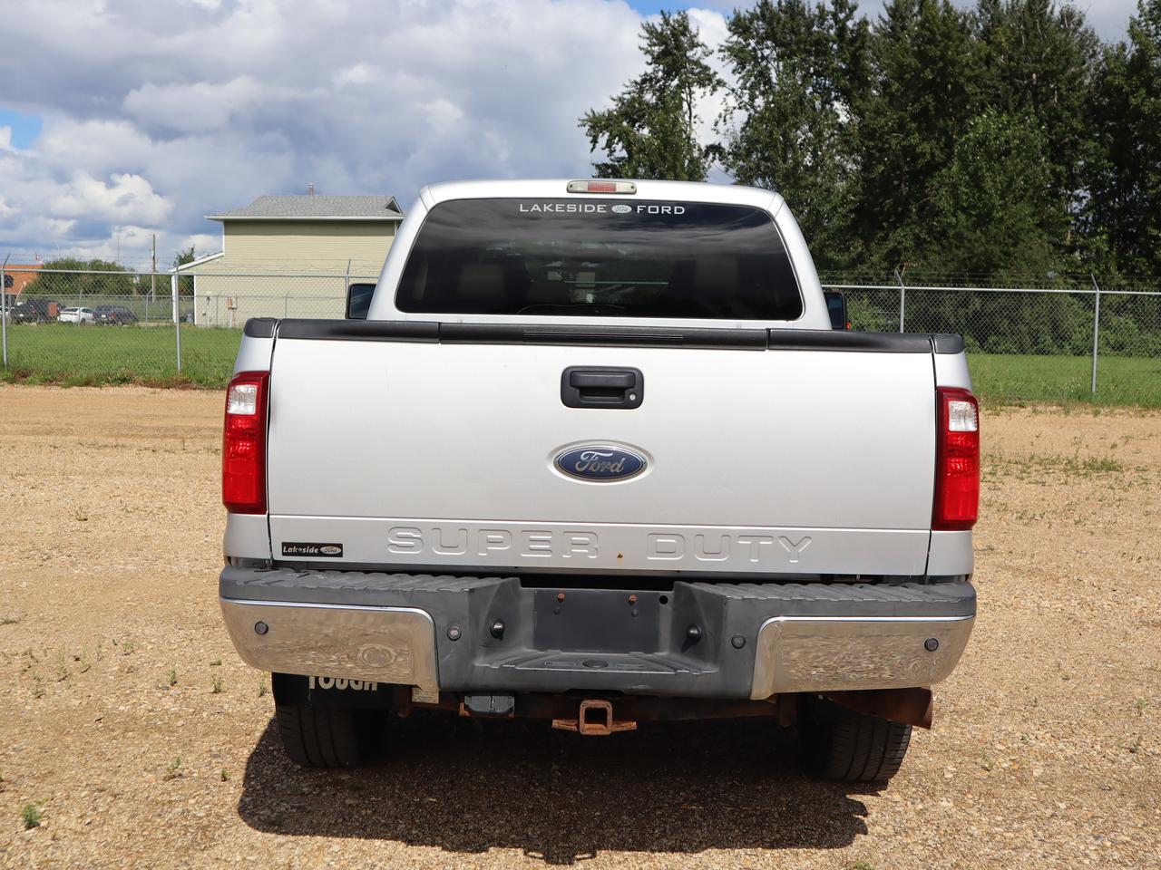 2008 Ford F-350 Super Duty SRW XLT Photo3