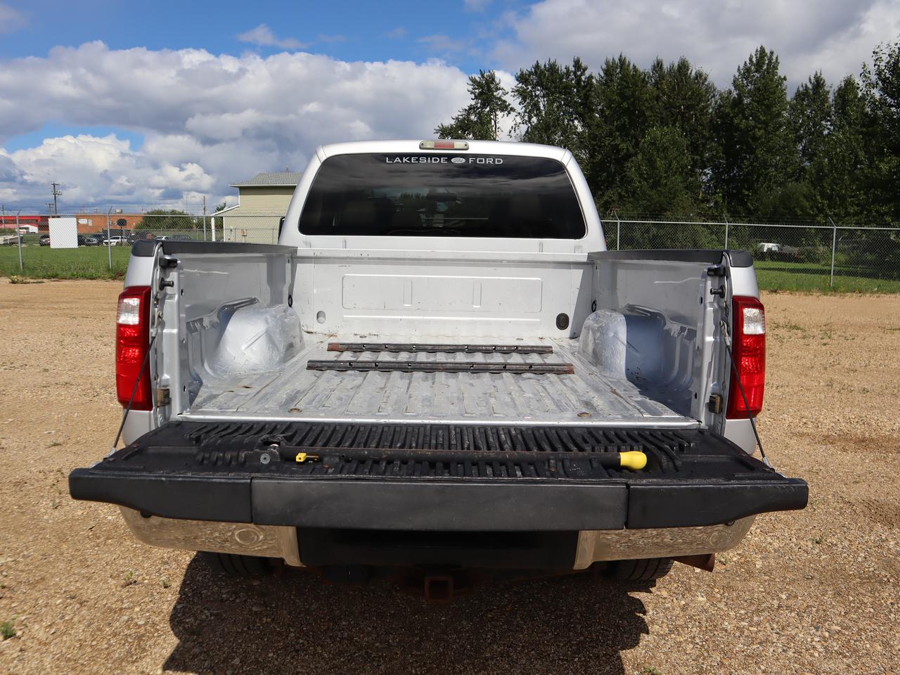 2008 Ford F-350 Super Duty SRW XLT Photo4