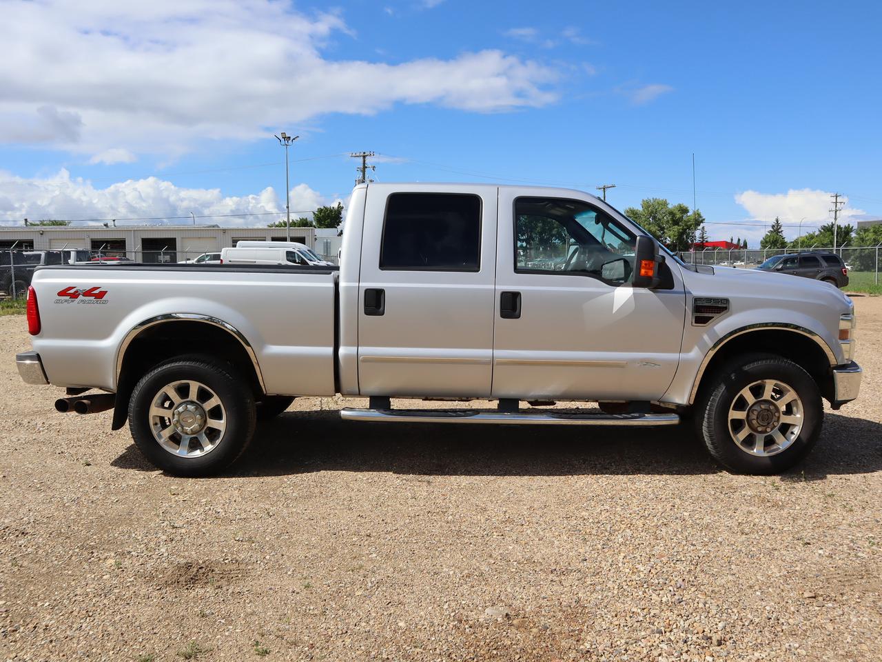 2008 Ford F-350 Super Duty SRW XLT Photo2
