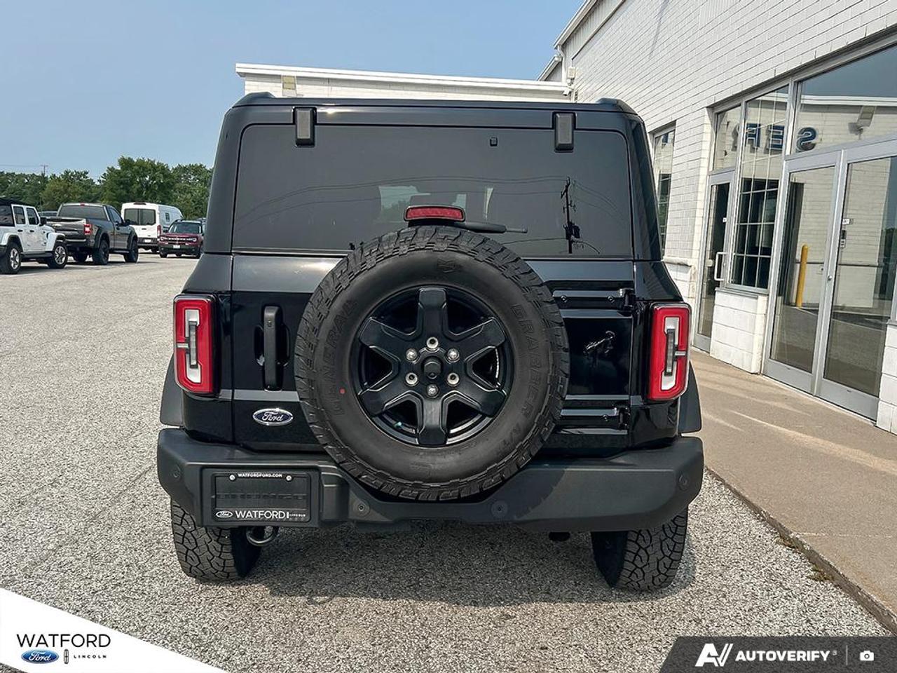 2025 Ford Bronco OUTER BANKS 4 DOOR 4X4 Photo