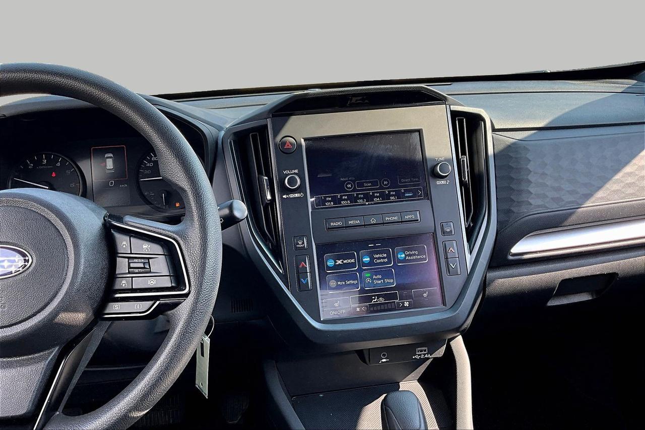 2025 Subaru Forester | AWD | 4CYL | HEATED SEATS | APPLE CAR PLAY | NOR Photo4