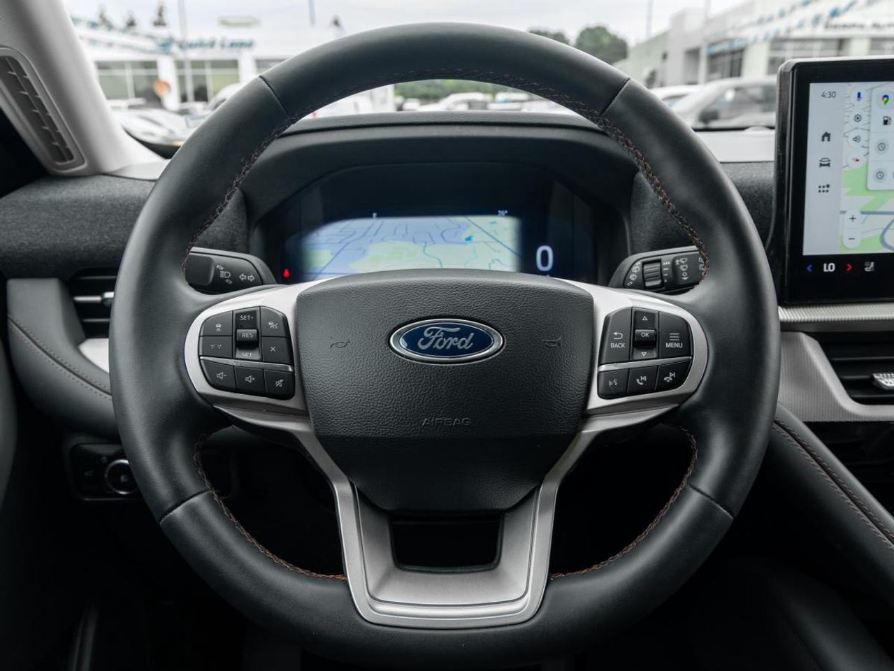 2025 Ford Explorer XLT Photo