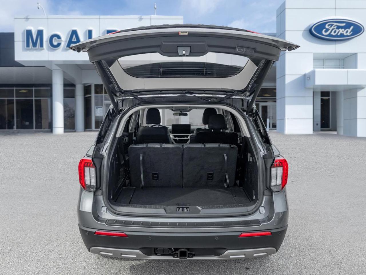 2025 Ford Explorer XLT Photo