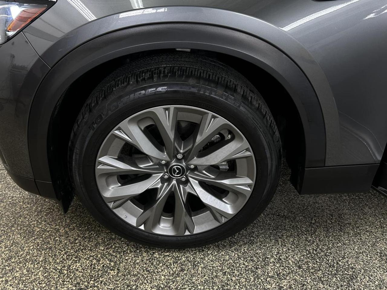 2025 Mazda CX-90 MHEV GT AWD - PANORAMIC/LEATHER/NAVI/ROOF/1 OWNER! Photo
