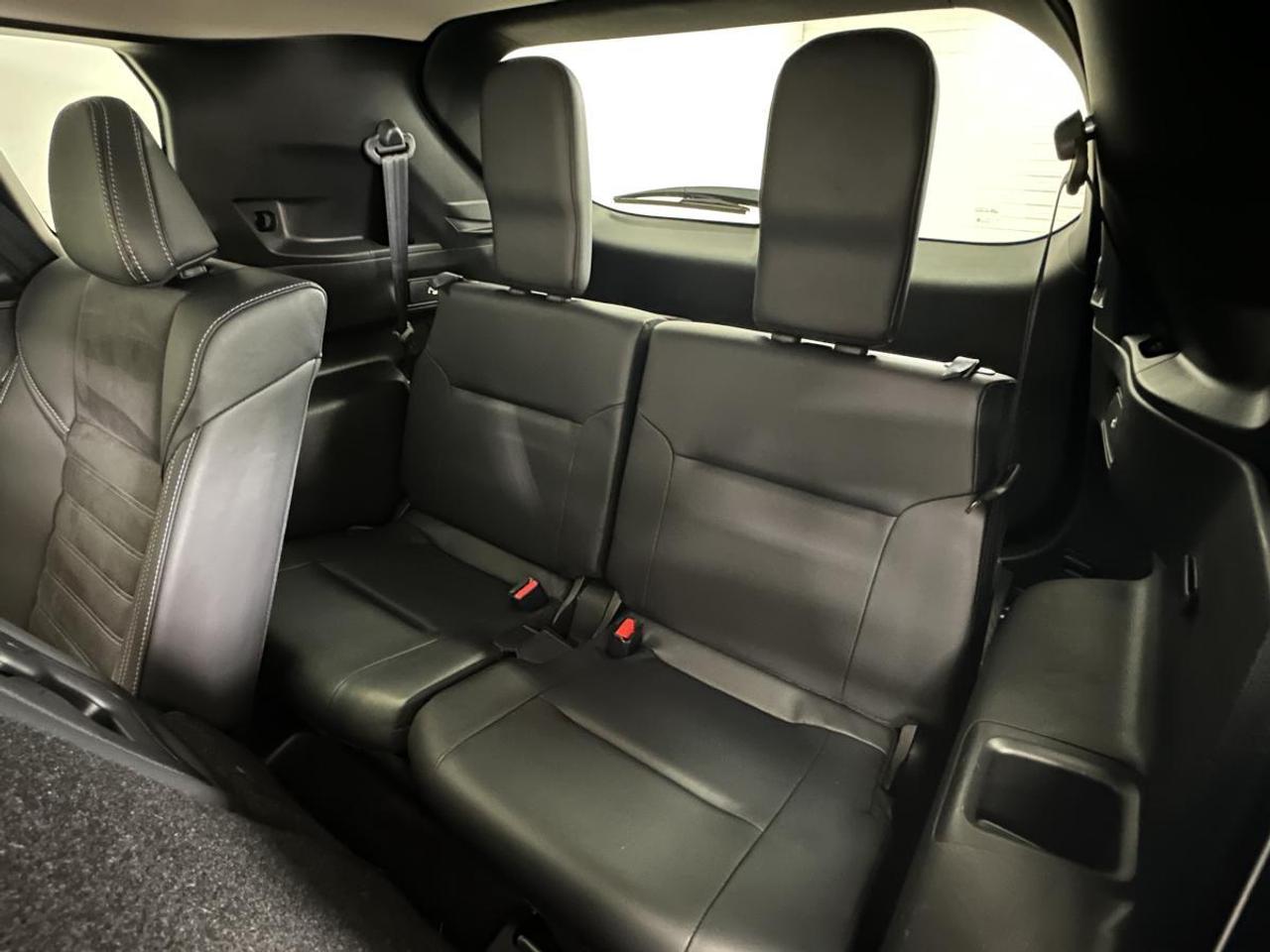 2024 Mitsubishi Outlander LE AWD - 7 PASS/LEATHER/TRIM/PANORAMIC/NAVI! Photo