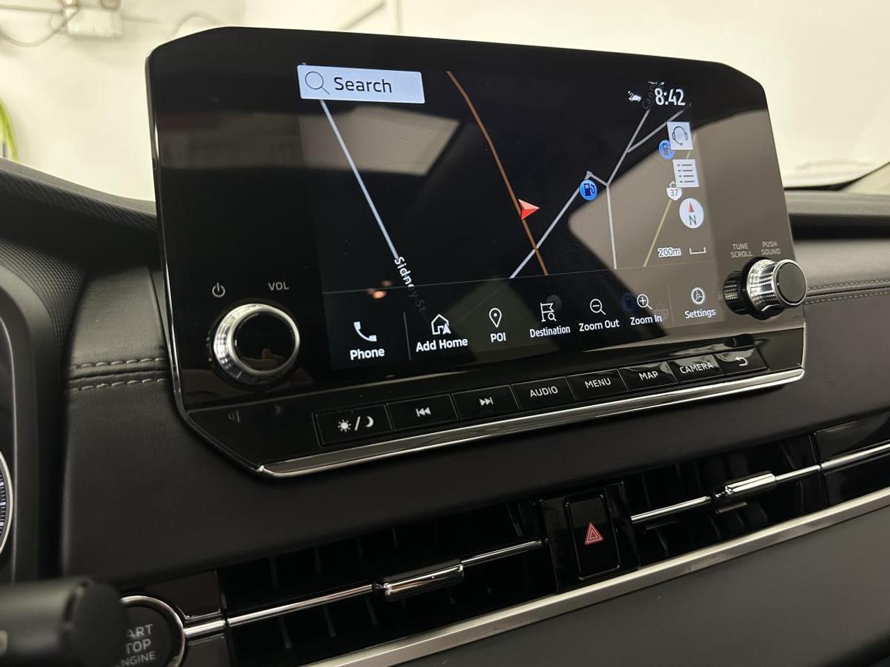 2024 Mitsubishi Outlander LE AWD - 7 PASS/LEATHER/TRIM/PANORAMIC/NAVI! Photo