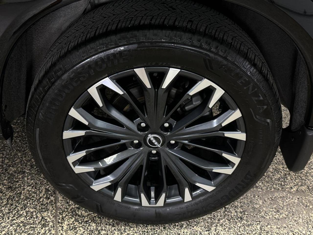 2024 Nissan Rogue AWD Platinum - PANOROOF/13KM/OFF 1 OWNER LEASE! Photo