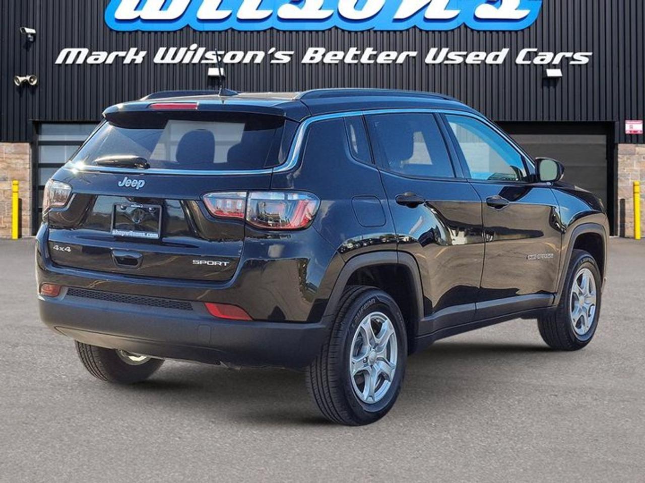 2022 Jeep Compass Sport 4x4 | Heated Seats | Reverse Cam | Carplay + Android Auto | Roof Rails | and More ! Photo