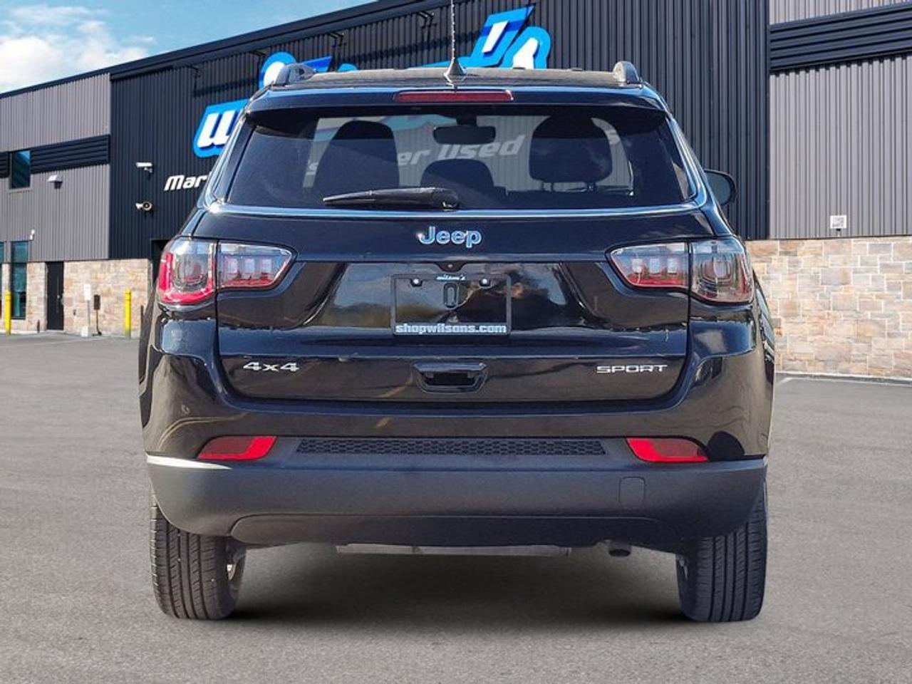 2022 Jeep Compass Sport 4x4 | Heated Seats | Reverse Cam | Carplay + Android Auto | Roof Rails | and More ! Photo