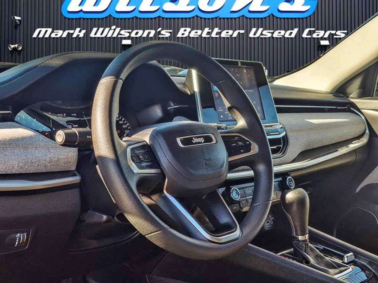 2022 Jeep Compass Sport 4x4 | Heated Seats | Reverse Cam | Carplay + Android Auto | Roof Rails | and More ! Photo