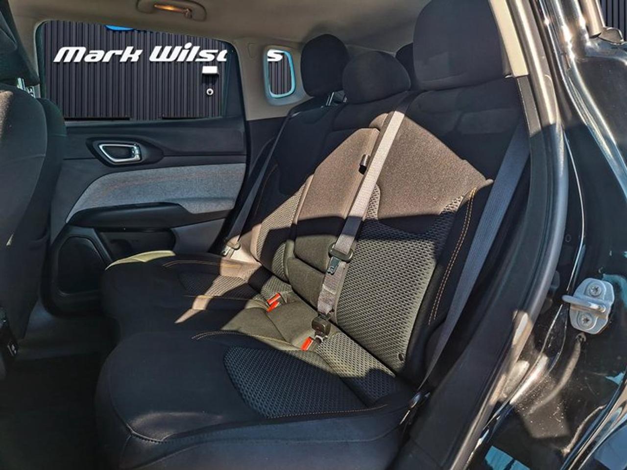 2022 Jeep Compass Sport 4x4 | Heated Seats | Reverse Cam | Carplay + Android Auto | Roof Rails | and More ! Photo