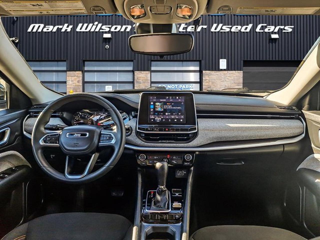 2022 Jeep Compass Sport 4x4 | Heated Seats | Reverse Cam | Carplay + Android Auto | Roof Rails | and More ! Photo