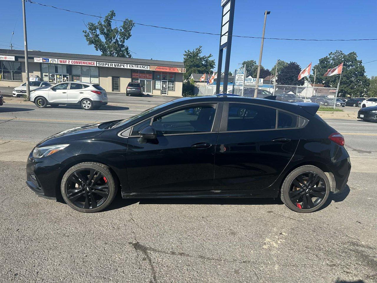 2018 Chevrolet Cruze LT Photo