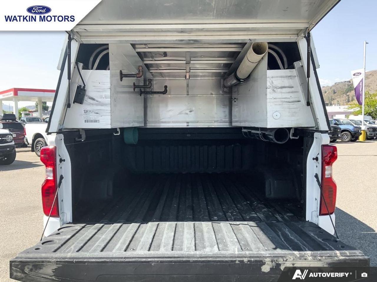 2023 Chevrolet Silverado 1500 CREW CAB 4X4 CUSTOM Photo14