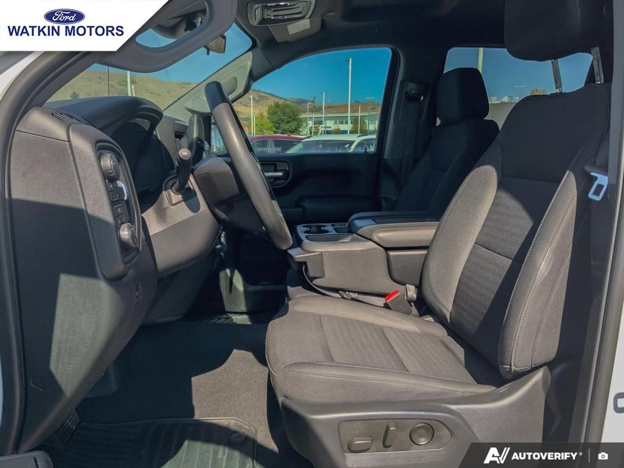 2023 Chevrolet Silverado 1500 CREW CAB 4X4 CUSTOM Photo22