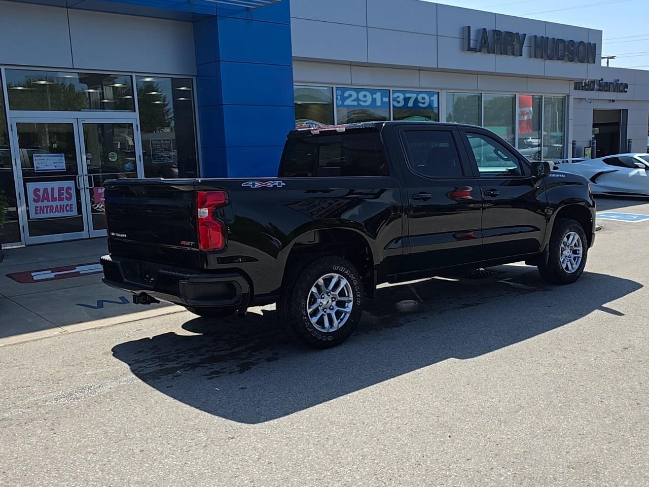 2026 Chevrolet Silverado 1500 Crew Cab Short Box 4-Wheel Drive RST Photo2