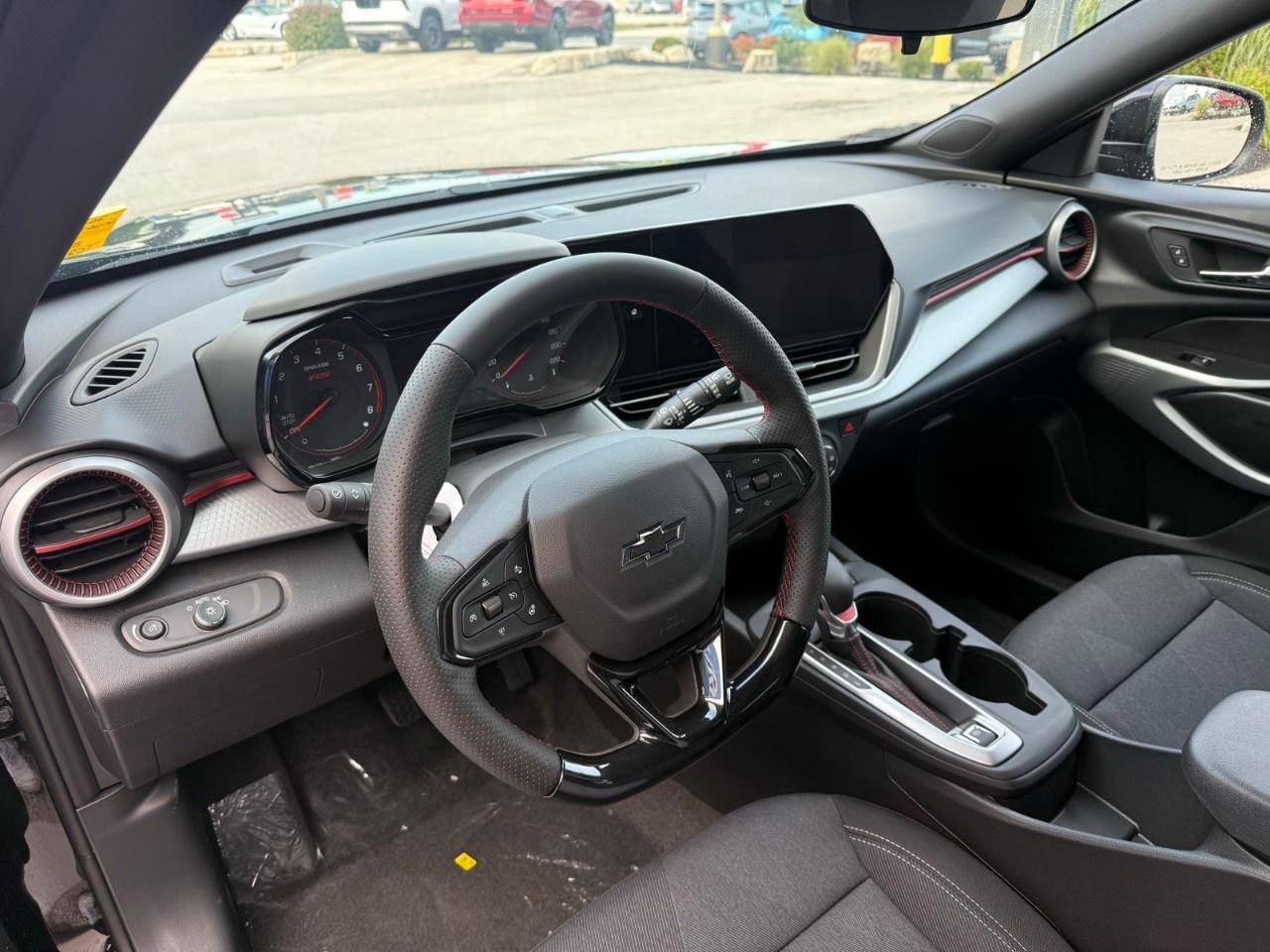 2026 Chevrolet Trax FWD 4dr 1RS Photo3