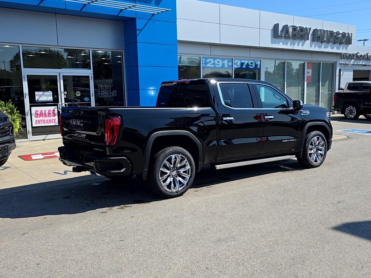 2026 GMC Sierra 1500 Crew Cab Short Box 4-Wheel Drive Denali Photo