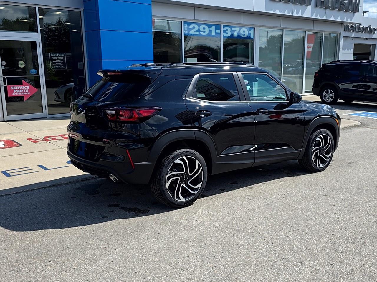 2026 Chevrolet TrailBlazer AWD 4dr RS Photo2